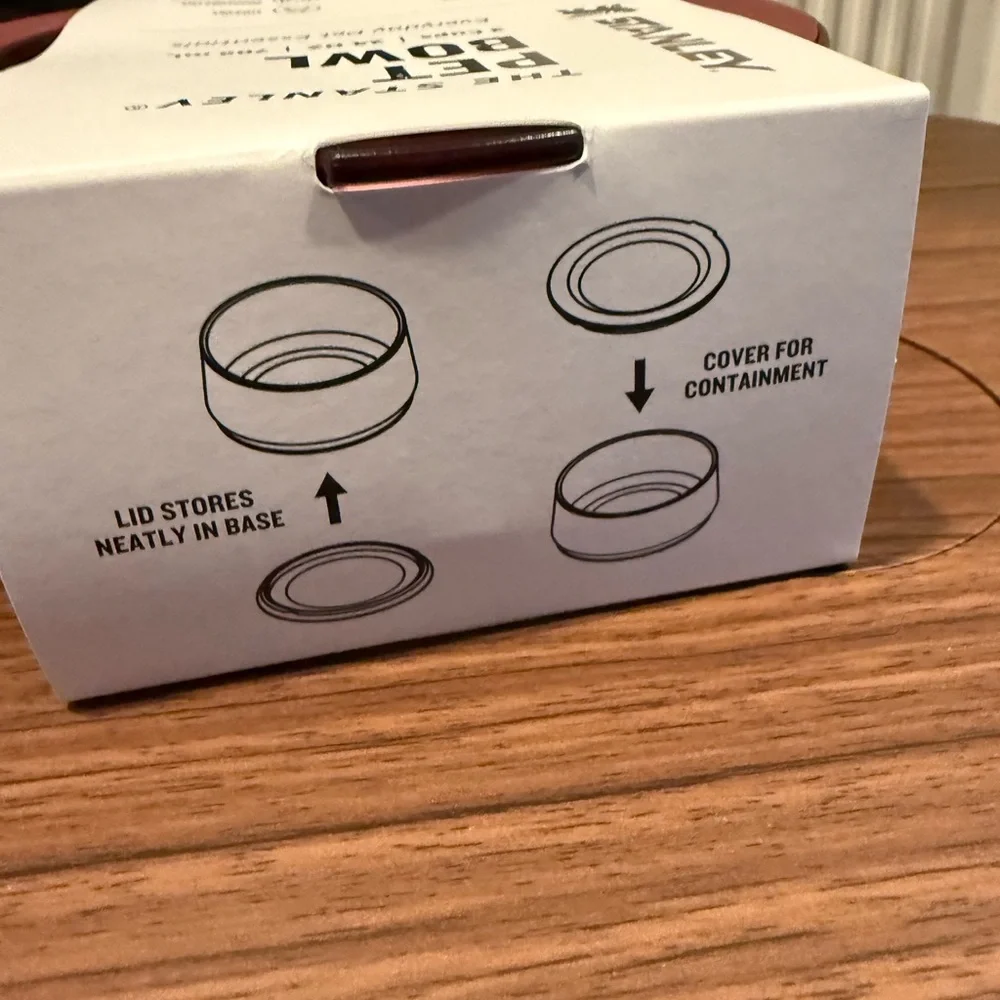 Stanley Red Pet Essentials Bowl